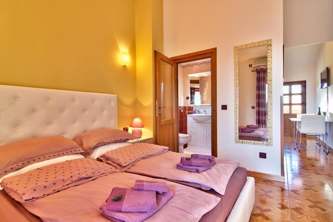 Apartments Cvek Rovinj Exterior foto