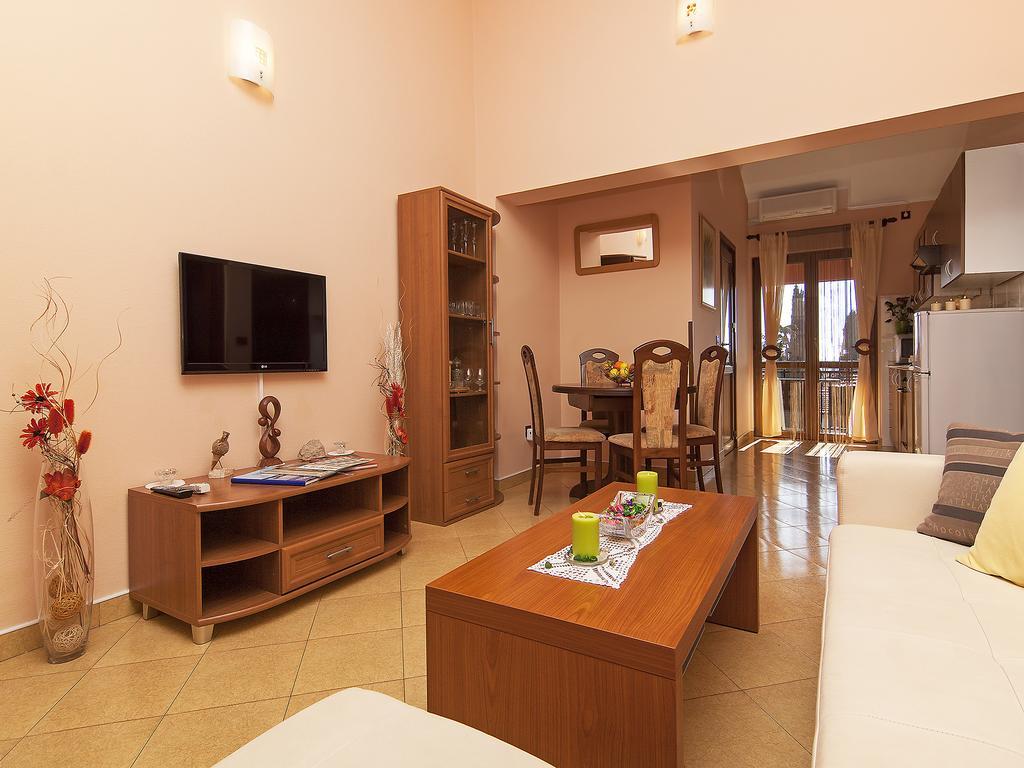 Apartments Cvek Rovinj Exterior foto